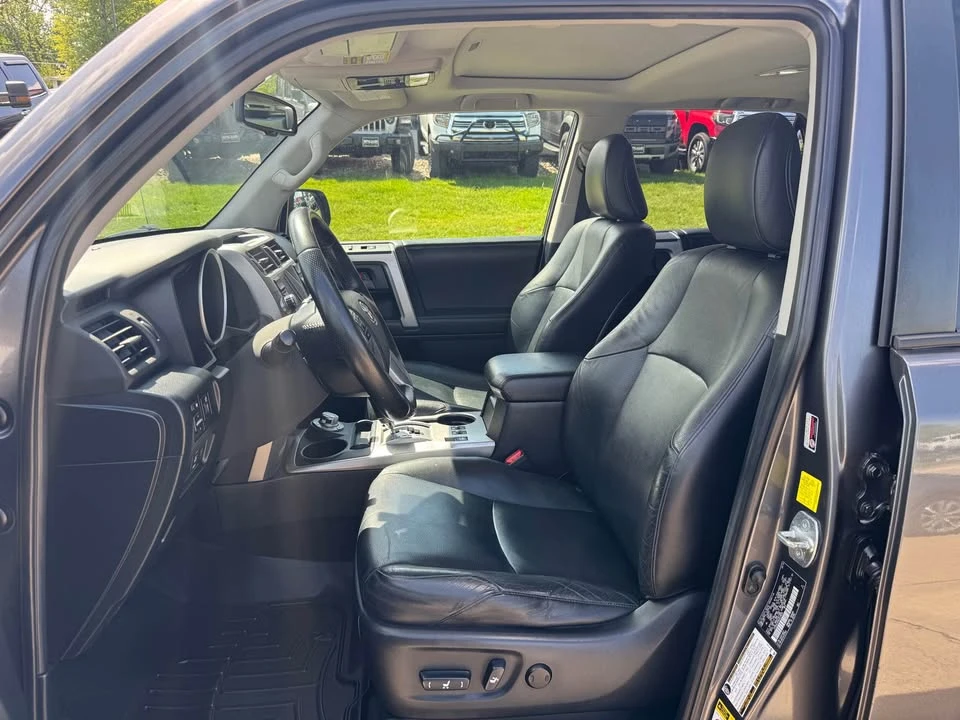 2010 Toyota 4Runner - Image 10 of 18