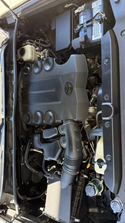 2010 Toyota 4Runner 5th Gen - Image 14 of 15