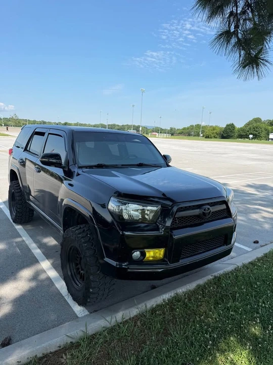2010 Toyota 4Runner 5th Gen - Image 3 of 10