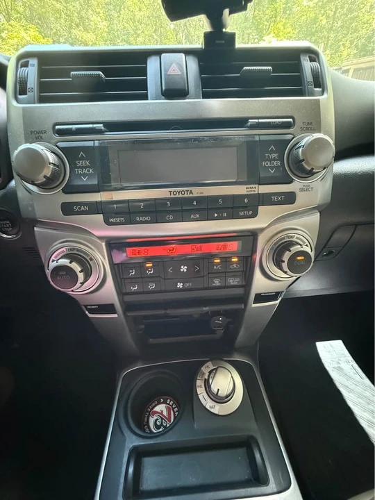 2010 Toyota 4Runner 5th Gen - Image 8 of 10