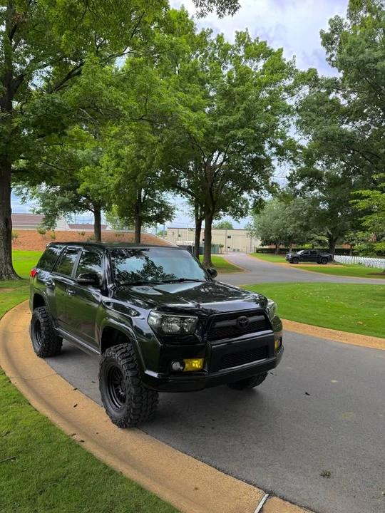 2010 Toyota 4Runner 5th Gen - Image 5 of 10
