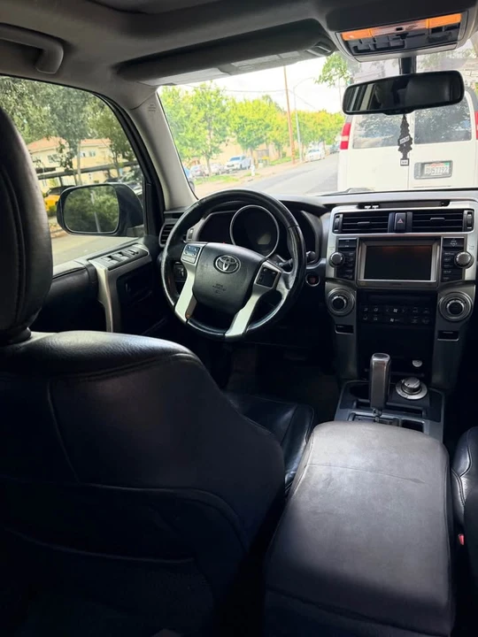 2010 Toyota 4Runner 5th Gen - Image 10 of 19
