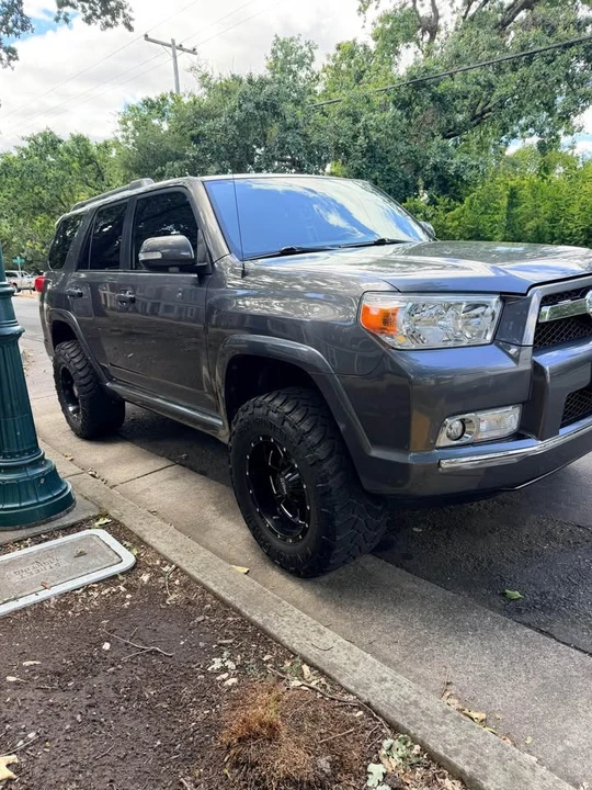 2010 Toyota 4Runner 5th Gen - Image 5 of 19