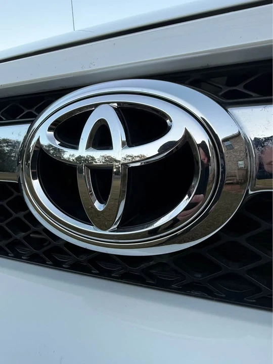 2010 Toyota 4Runner 5th Gen - Image 2 of 20