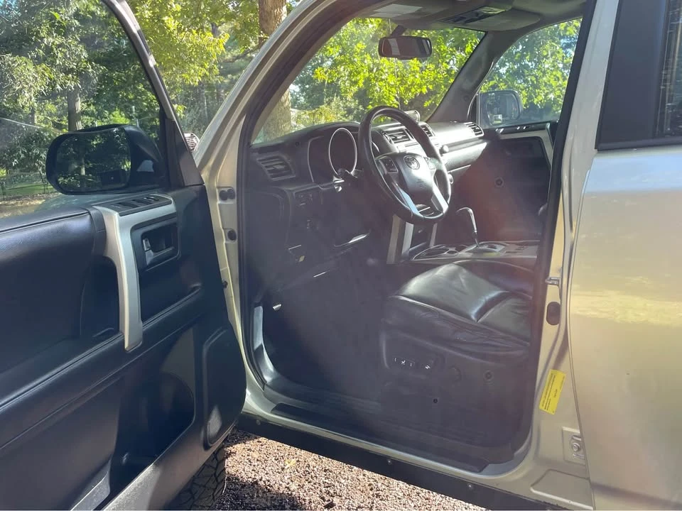 2010 Toyota 4Runner 5th Gen - Image 3 of 10