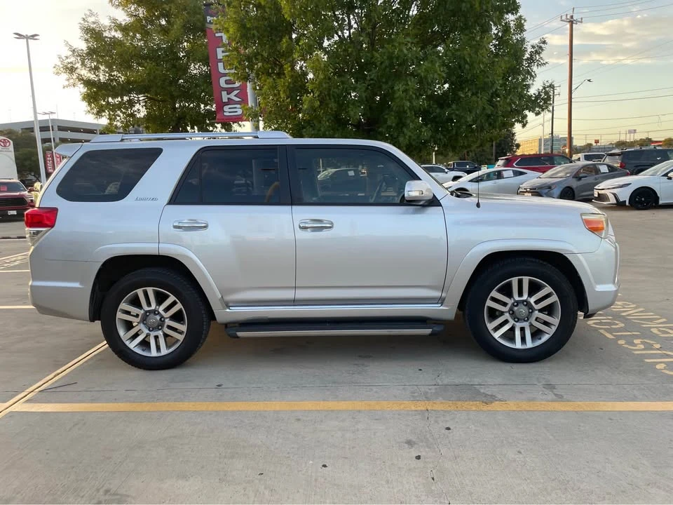2010 Toyota 4Runner 5th Gen - Image 3 of 10
