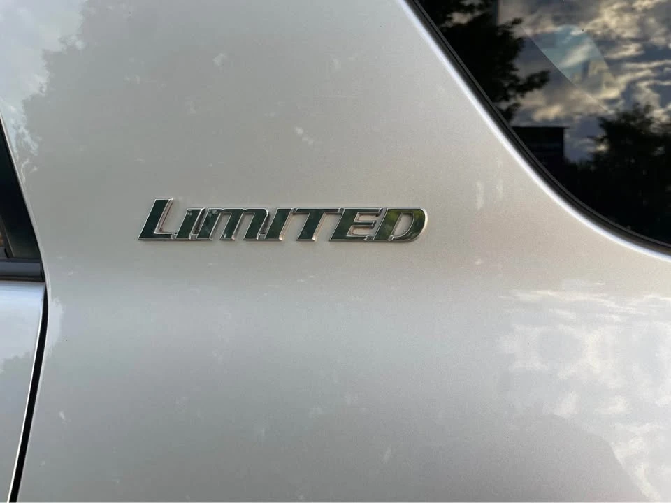 2010 Toyota 4Runner 5th Gen - Image 5 of 10