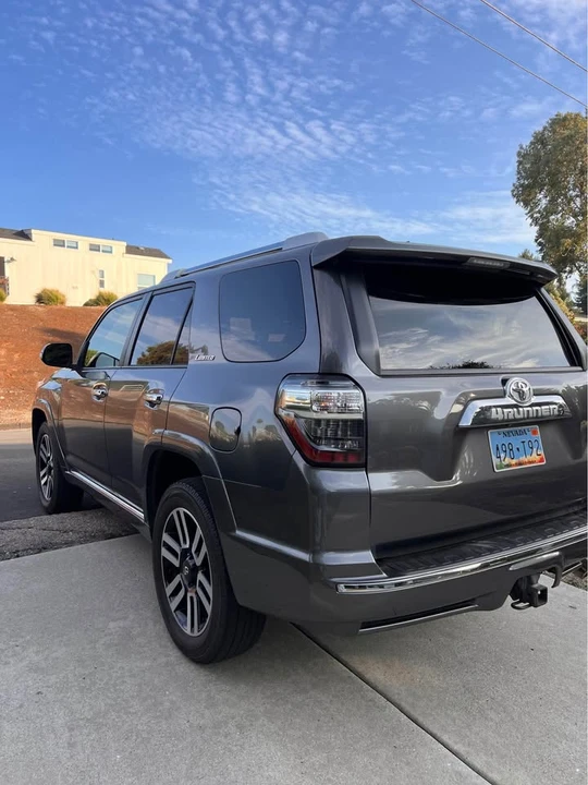 2010 Toyota 4Runner 5th Gen - Image 2 of 10