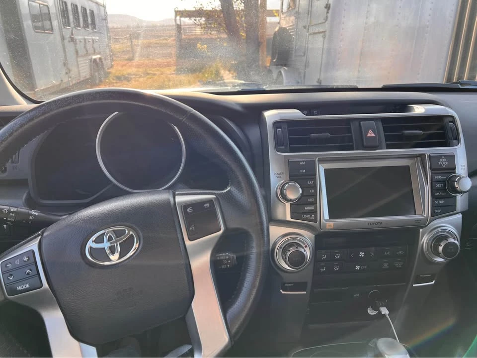 2010 Toyota 4Runner 5th Gen - Image 7 of 10