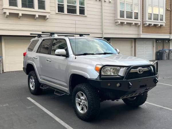 2010 Toyota 4Runner 5th Gen - Image 5 of 16