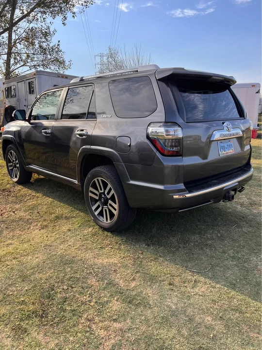 2010 Toyota 4Runner 5th Gen - Image 6 of 10