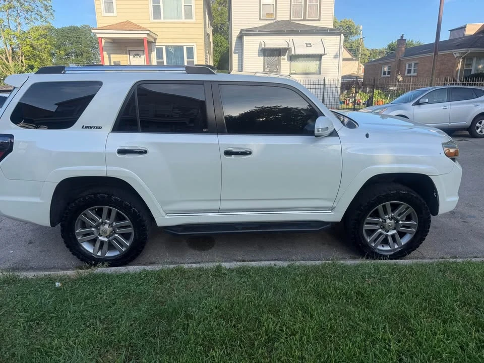 2010 Toyota 4Runner 5th Gen - Image 5 of 10