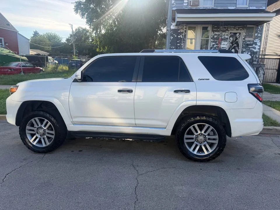 2010 Toyota 4Runner 5th Gen - Image 2 of 10