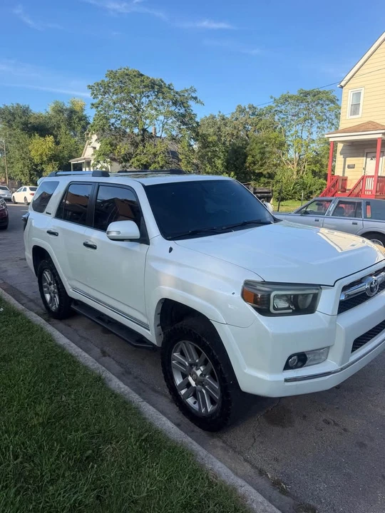2010 Toyota 4Runner 5th Gen - Image 4 of 10