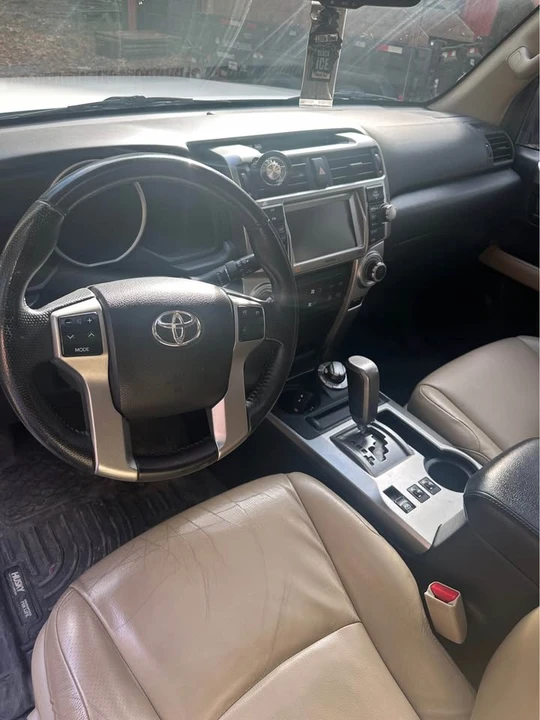 2010 Toyota 4Runner 5th Gen - Image 11 of 14