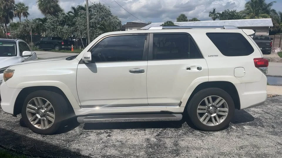 2010 Toyota 4Runner 5th Gen - Image 8 of 10