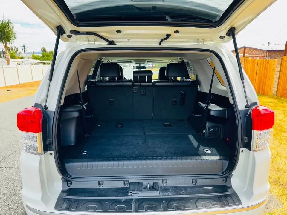 2010 Toyota 4Runner 5th Gen - Image 9 of 18