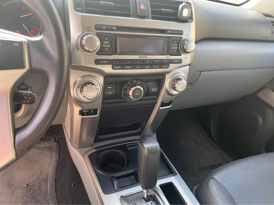2010 Toyota 4Runner 5th Gen - Image 10 of 13