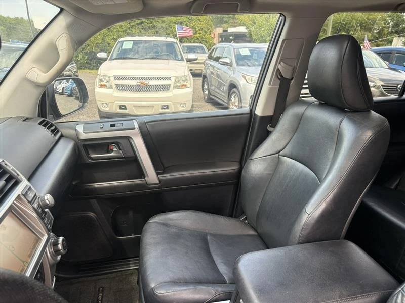 2010 Toyota 4Runner 5th Gen - Image 8 of 20