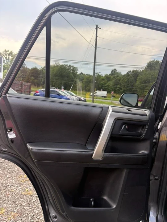 2010 Toyota 4Runner 5th Gen - Image 14 of 20
