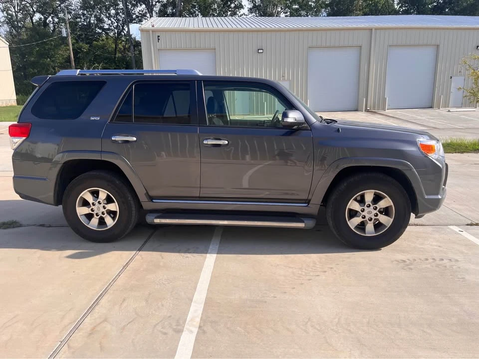 2010 Toyota 4Runner 5th Gen - Image 4 of 13