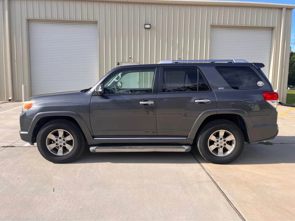 2010 Toyota 4Runner 5th Gen - Image 8 of 13