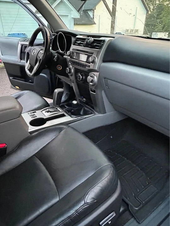 2010 Toyota 4Runner 5th Gen - Image 2 of 7