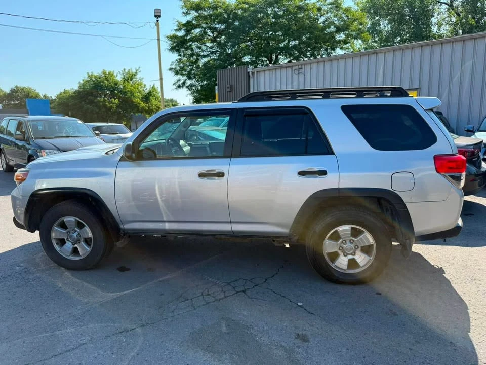 2010 Toyota 4Runner 5th Gen - Image 8 of 12