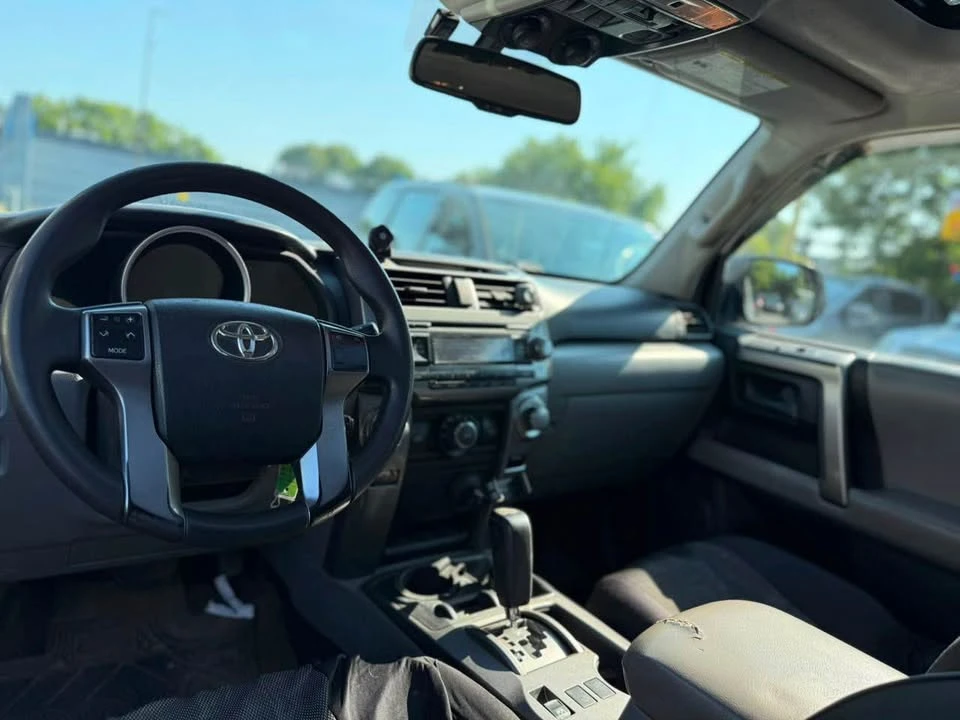 2010 Toyota 4Runner 5th Gen - Image 4 of 12