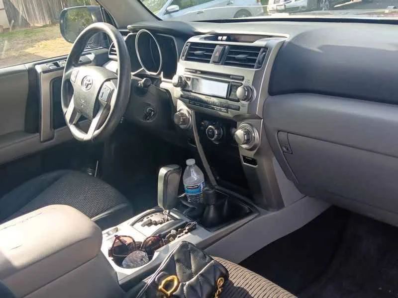2010 Toyota 4Runner 5th Gen - Image 5 of 7
