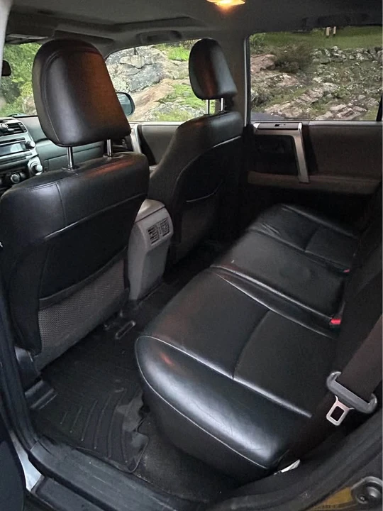 2010 Toyota 4Runner 5th Gen - Image 5 of 11