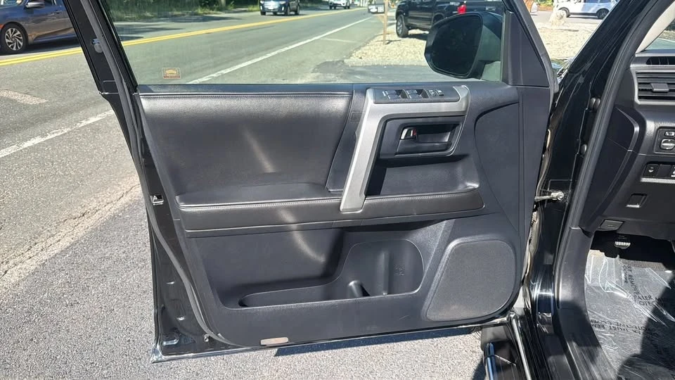 2010 Toyota 4Runner 5th Gen - Image 6 of 20