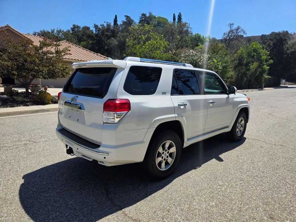 2010 Toyota 4Runner 5th Gen - Image 9 of 20
