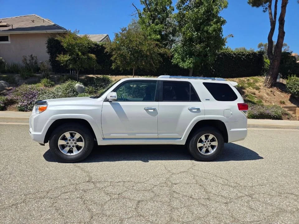 2010 Toyota 4Runner 5th Gen - Image 3 of 20