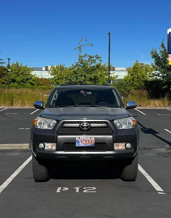 2010 Toyota 4Runner 5th Gen - Image 7 of 10