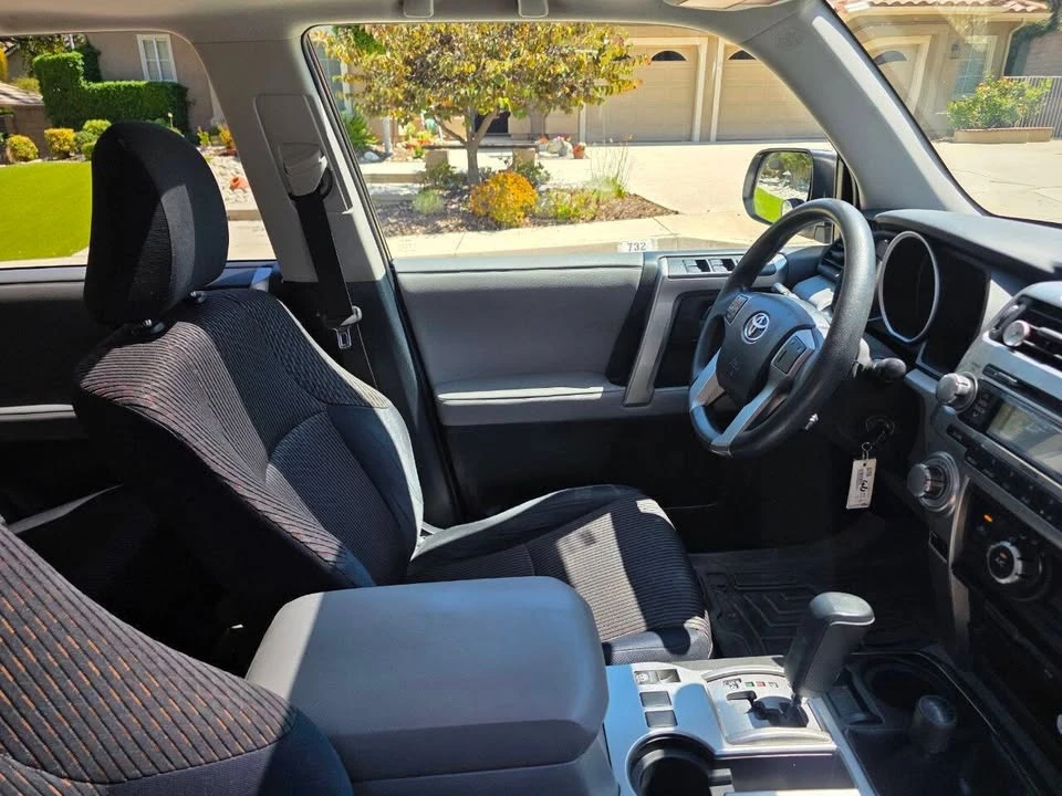 2010 Toyota 4Runner 5th Gen - Image 14 of 20