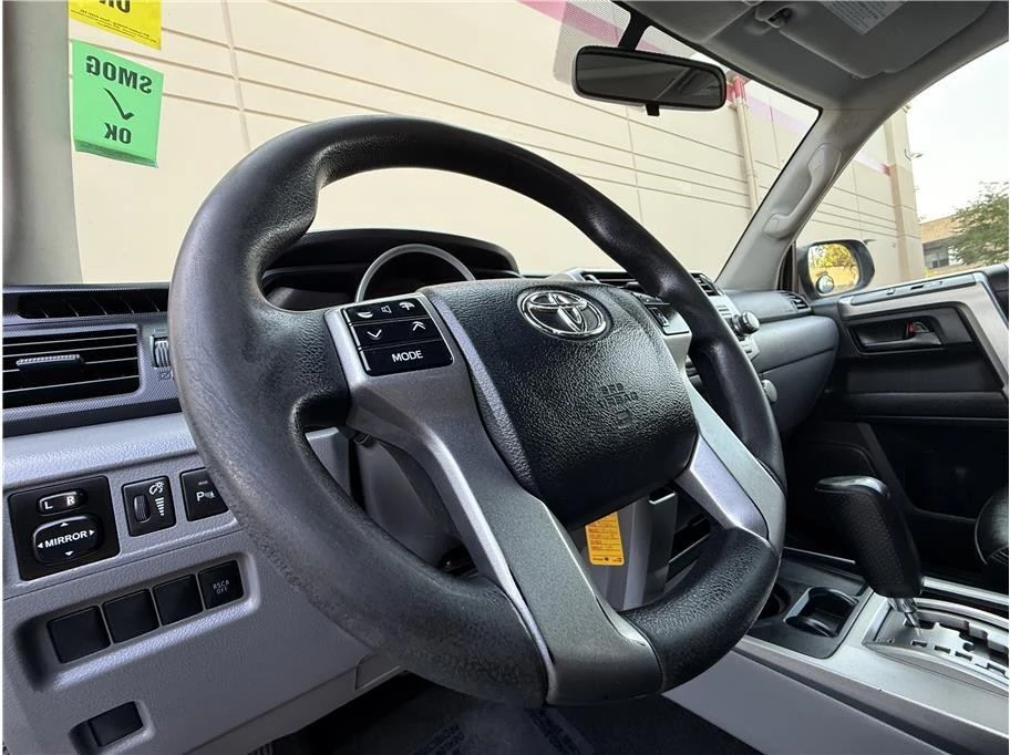2010 Toyota 4Runner 5th Gen - Image 9 of 20