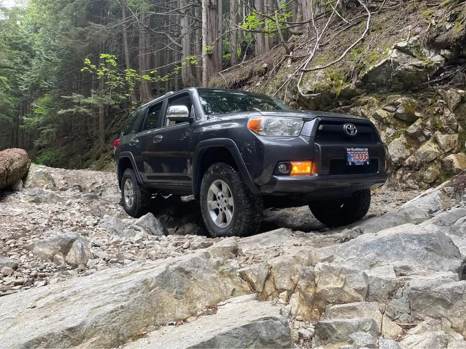 2010 Toyota 4Runner 5th Gen - Image 5 of 10