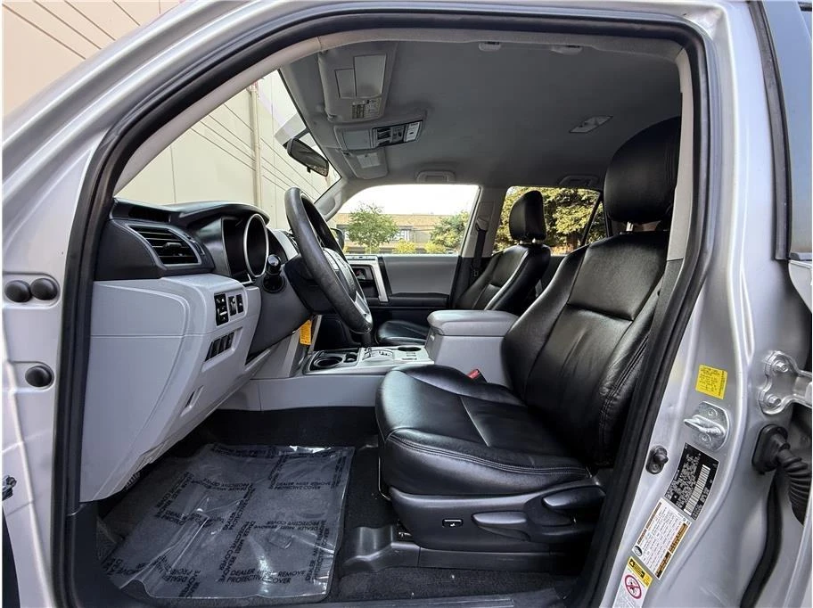 2010 Toyota 4Runner 5th Gen - Image 8 of 20