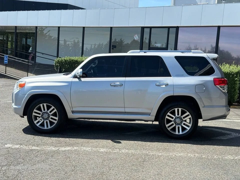 2010 Toyota 4Runner 5th Gen - Image 2 of 20