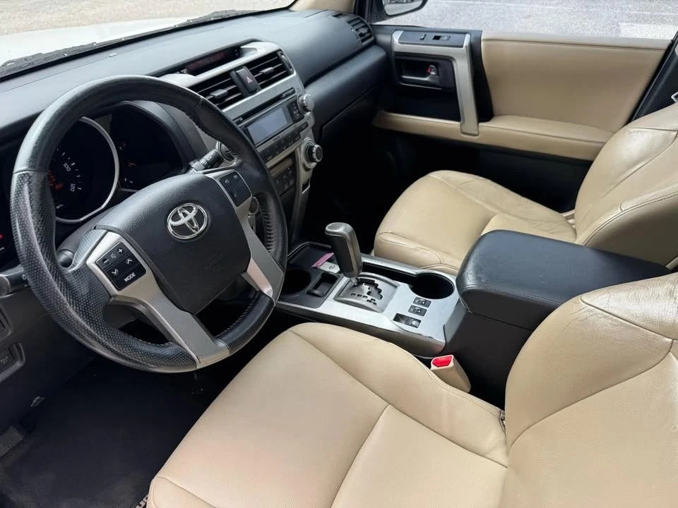 2010 Toyota 4Runner 5th Gen - Image 14 of 18