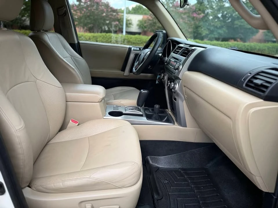 2010 Toyota 4Runner 5th Gen - Image 11 of 20