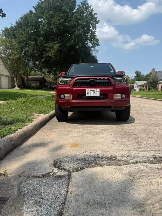 2010 Toyota 4Runner 5th Gen - Image 3 of 12