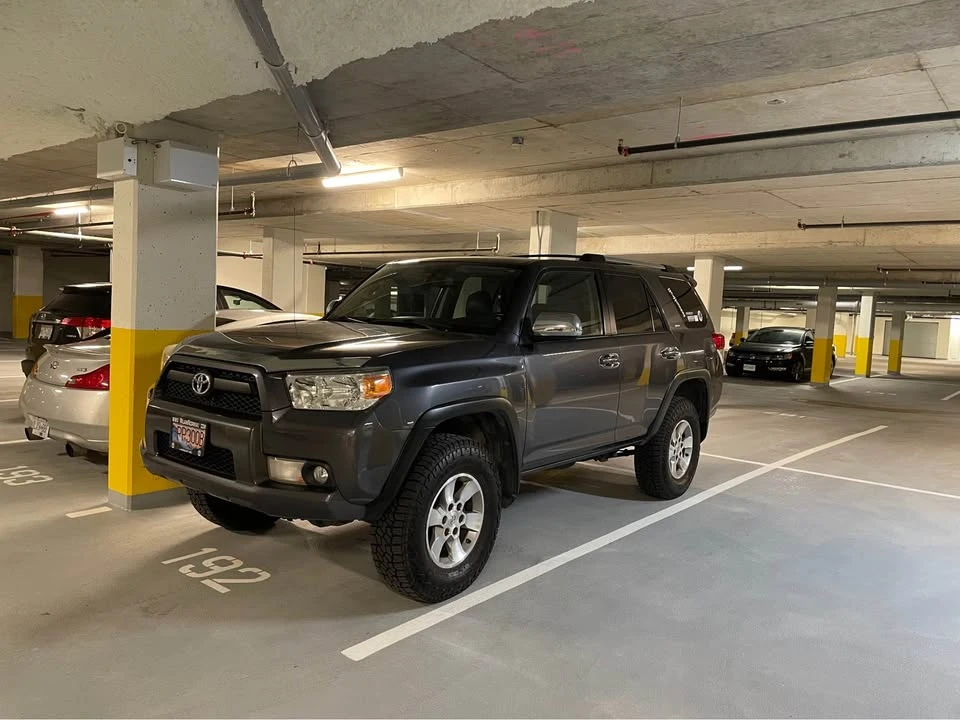 2010 Toyota 4Runner 5th Gen - Image 3 of 10