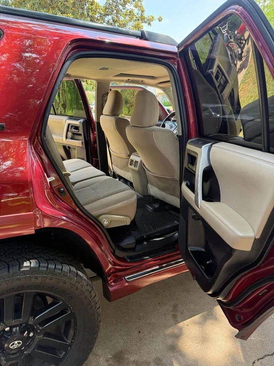 2010 Toyota 4Runner 5th Gen - Image 6 of 12
