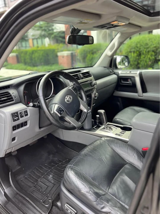 2010 Toyota 4Runner 5th Gen - Image 7 of 17