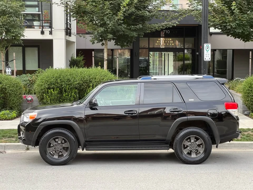 2010 Toyota 4Runner 5th Gen - Image 6 of 17