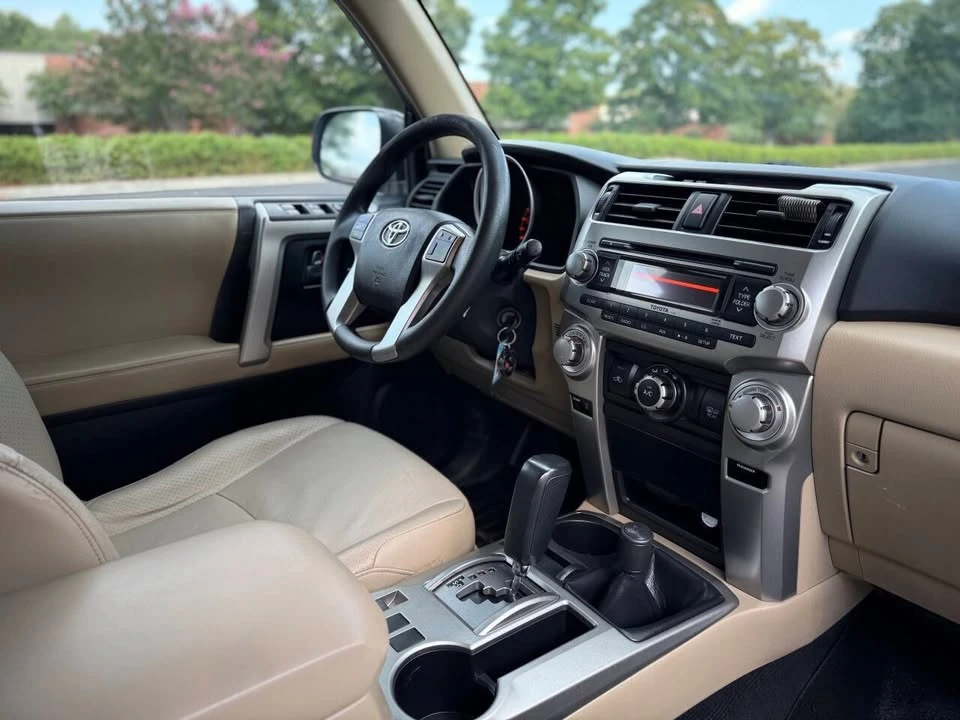2010 Toyota 4Runner 5th Gen - Image 10 of 20