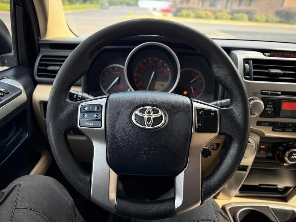 2010 Toyota 4Runner 5th Gen - Image 17 of 20