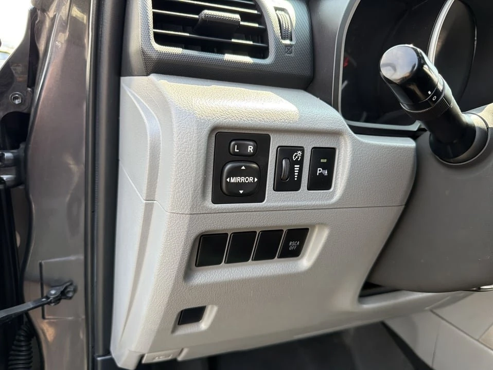 2010 Toyota 4Runner 5th Gen - Image 14 of 20